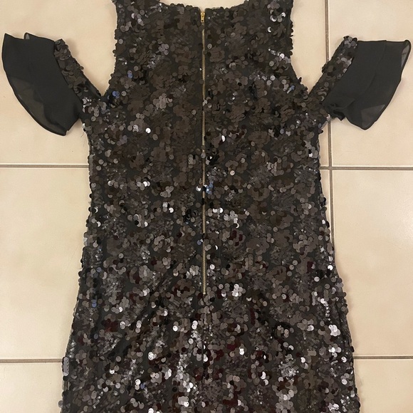 Sequined dress - Picture 4 of 7